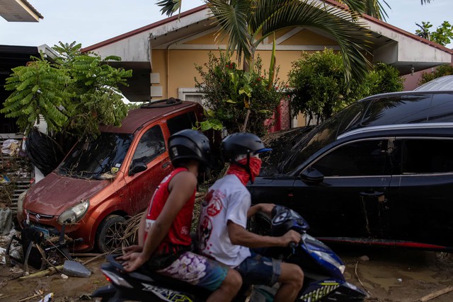 Typhoon Kalmaegi hits Vietnam after killing 114 in Philippines- Ảnh 5. Typhoon Kalmaegi hits Vietnam after killing 114 in Philippines- Ảnh 5.