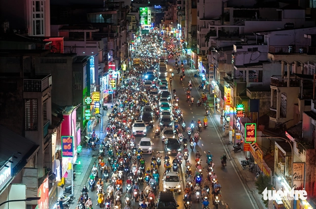 Ho Chi Minh City blames surge in vehicles, roadworks on worsening traffic jams- Ảnh 2.