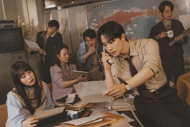 Từ Typhoon Family đến The Dream Life of Mr. Kim: Vì sao phim công sở của Hàn Quốc gây sốt trở lại? - Ảnh 2.
