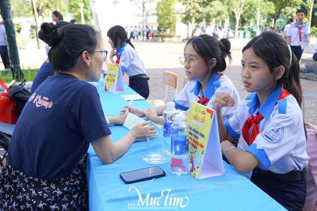 Học trò Trường THCS Long Thọ hào hứng 'chat với nhà khoa học'- Ảnh 7.