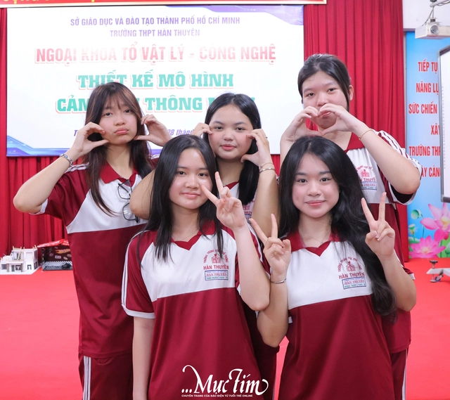 Học sinh Trường THPT Hàn Thuyên chế tạo mô hình máy rửa tay tự động- Ảnh 8. Học sinh Trường THPT Hàn Thuyên chế tạo mô hình máy rửa tay tự động- Ảnh 8.