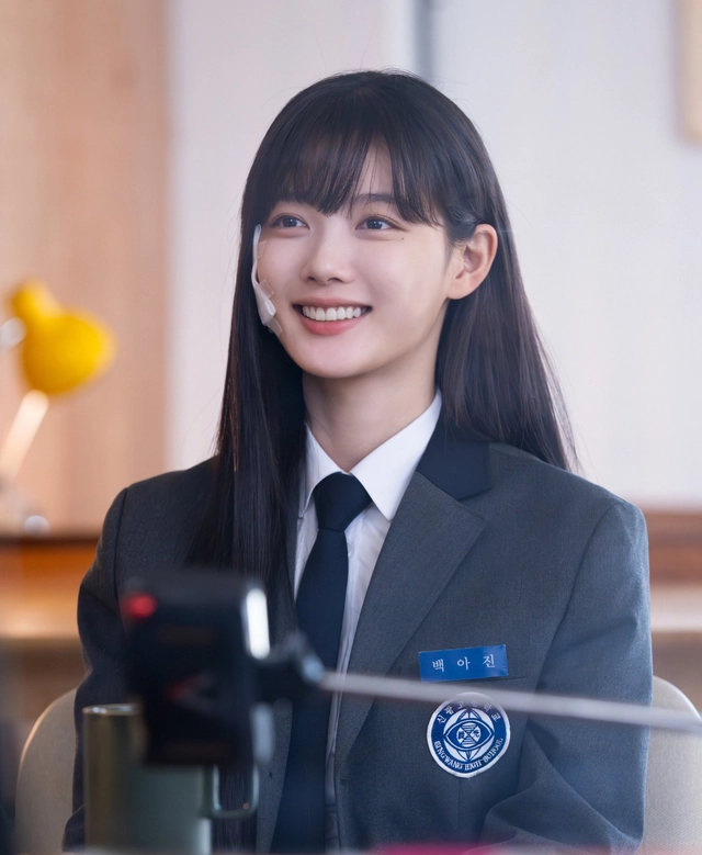 5 điều làm nên sức hút của em gái quốc dân Kim Yoo Jung - Ảnh 1.