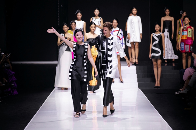 9 int’l designers to showcase collections at Vietnam Fashion Week - Ảnh 2.