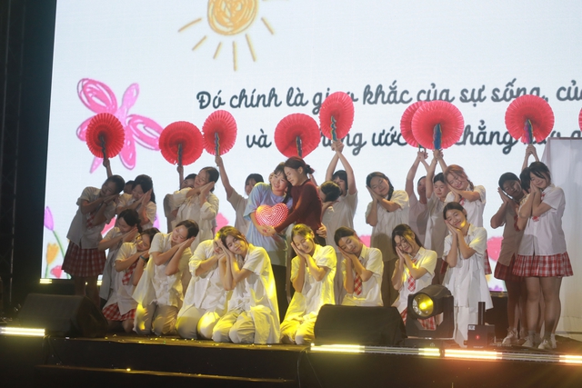 Nữ sinh chuyên văn đạt 1560 SAT là tân Đại sứ Ams 2025- Ảnh 11.