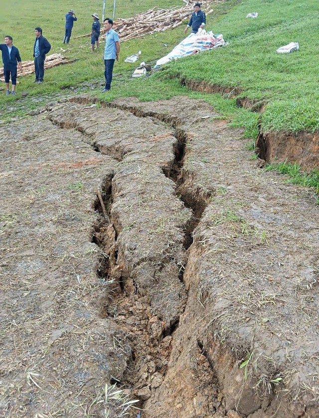 70 families evacuated over risk of dam collapse in Vietnam’s Lam Dong - Ảnh 2.