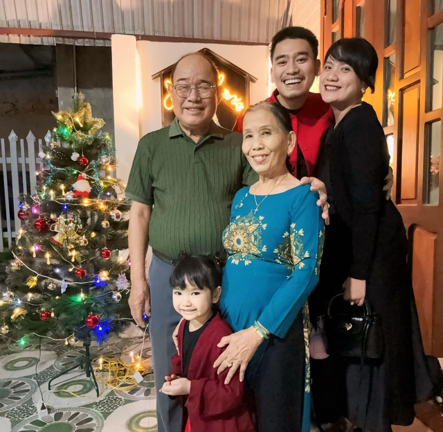 Diễn viên Kim Hải: Tôi may mắn có gia đình tuyệt vời - Ảnh 6.