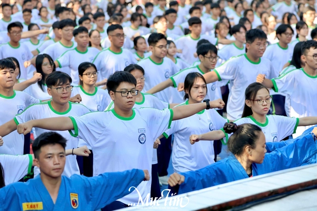 Từ sự kiện đồng diễn Vovinam xác lập kỷ lục kép đến mục tiêu mỗi học sinh TP.HCM học một môn thể thao - Ảnh 19.