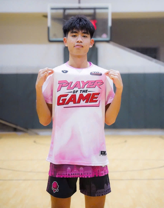 Cầu thủ xuất sắc nhất giải bóng rổ học sinh trung học gọi tên nam sinh Trường THPT Bùi Thị Xuân- Ảnh 6.