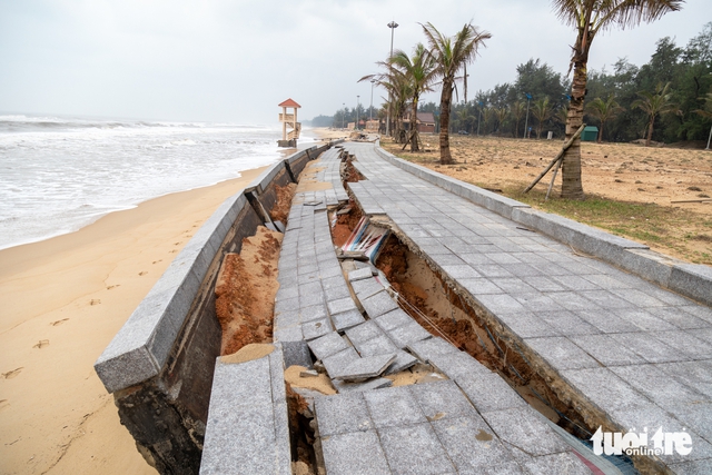 Vietnam $3.2mn coastal seawall collapses before use, repairs proposed - Ảnh 4. Vietnam $3.2mn coastal seawall collapses before use, repairs proposed - Ảnh 4.