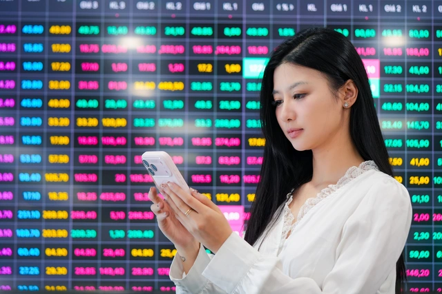 Over 3.4 billion shares to make debut on Vietnam’s HoSE as IPO wave accelerates - Ảnh 1. Over 3.4 billion shares to make debut on Vietnam’s HoSE as IPO wave accelerates - Ảnh 1.