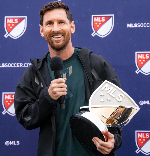 Messi là Cầu thủ xuất sắc nhất MLS 2 mùa liên tiếp - Ảnh 1.