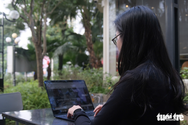 Foreign-awarded degrees leave Vietnamese graduates in limbo
- Ảnh 1.