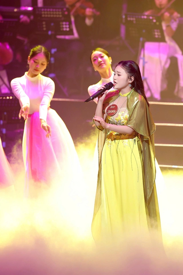 Yêu dòng nhạc dân gian, giọng ca 16 tuổi Gia Linh giành giải Nhì Tiếng hát Hà Nội- Ảnh 4.