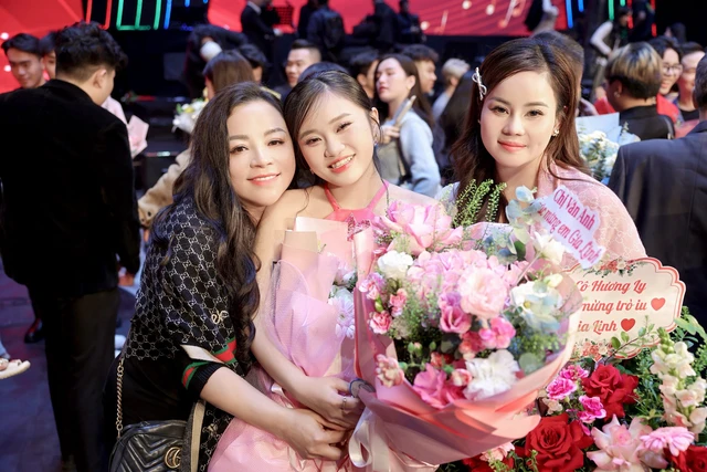 Yêu dòng nhạc dân gian, giọng ca 16 tuổi Gia Linh giành giải Nhì Tiếng hát Hà Nội- Ảnh 5.