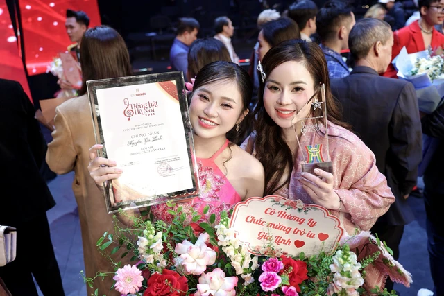 Yêu dòng nhạc dân gian, giọng ca 16 tuổi Gia Linh giành giải Nhì Tiếng hát Hà Nội- Ảnh 1.