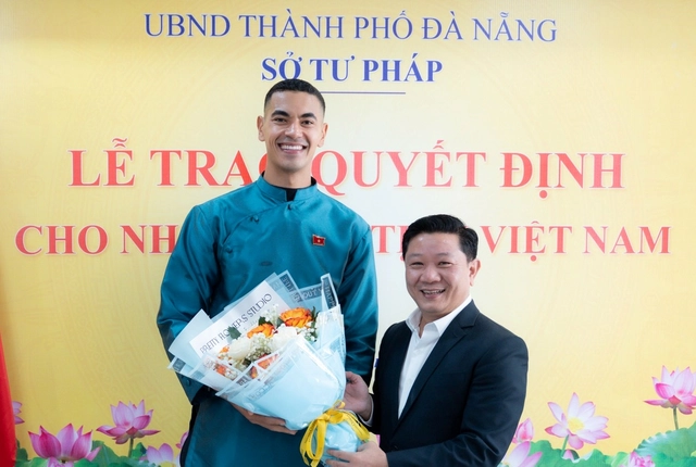 Brazilian defender gains Vietnamese nationality, to play as local for Da Nang- Ảnh 1.