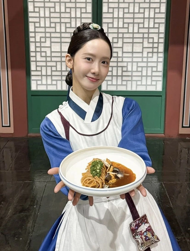 4 nữ diễn viên tỏa sáng nhất màn ảnh Hàn 2025 - Ảnh 5. 4 nữ diễn viên tỏa sáng nhất màn ảnh Hàn 2025 - Ảnh 4.