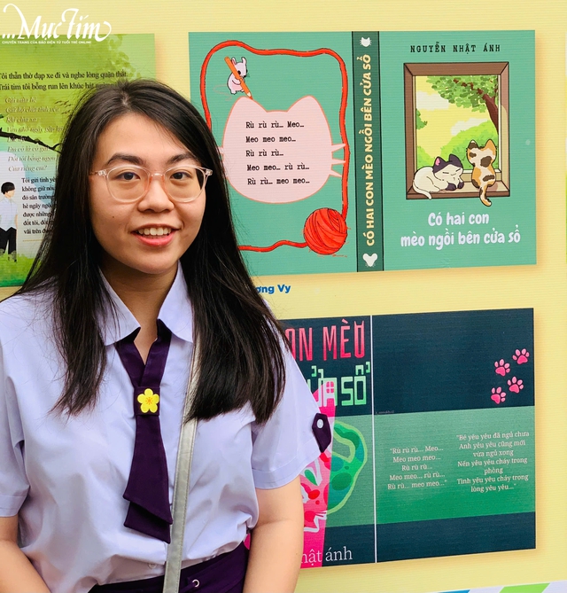 Nhà văn Nguyễn Nhật Ánh tặng chữ ký cho hơn 600 bạn đọc- Ảnh 10. Nhà văn Nguyễn Nhật Ánh tặng chữ ký cho hơn 600 bạn đọc- Ảnh 10.