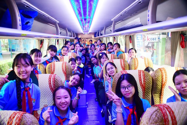 Khai mạc Hành trình Em yêu Tổ quốc Việt Nam- Ảnh 7. Khai mạc Hành trình Em yêu Tổ quốc Việt Nam- Ảnh 7.