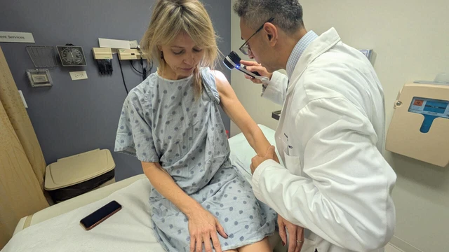 'Don't use them': Tanning beds triple skin cancer risk, study finds - Ảnh 1. 'Don't use them': Tanning beds triple skin cancer risk, study finds - Ảnh 1.