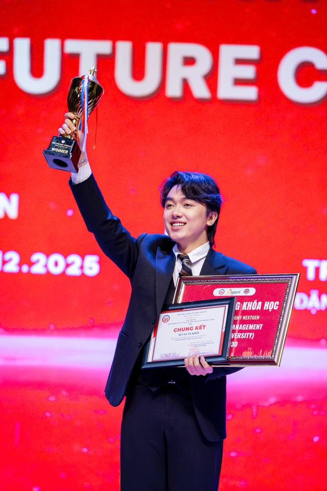 Làm quen quán quân 'Nhà lãnh đạo tương lai' 2025 - Ảnh 2. Làm quen quán quân 'Nhà lãnh đạo tương lai' 2025 - Ảnh 2.