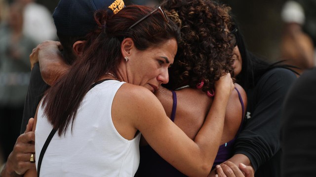 Witnesses tell of courage, panic in wake of Bondi Beach shootings- Ảnh 1. Witnesses tell of courage, panic in wake of Bondi Beach shootings- Ảnh 1.
