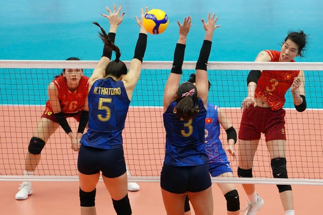 Vietnam women’s volleyball team falls short in SEA Games final, misses gold without Bich Tuyen- Ảnh 6.