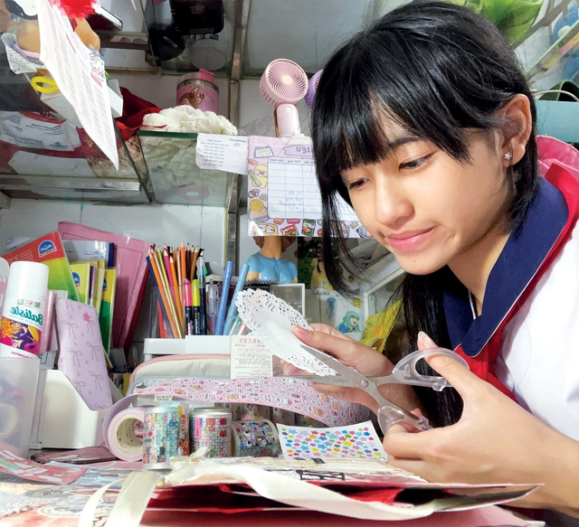 Scrapbook - khi teen biến trang vở thành vũ trụ cảm xúc của riêng mình- Ảnh 2.