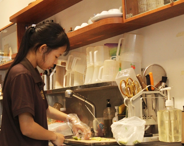 Nữ sinh An Giang ước ba không phải khóc nữa - Ảnh 3.