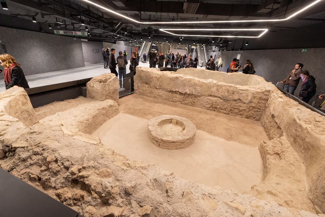 New Rome metro stations showcase ancient treasures after years of delays- Ảnh 1. New Rome metro stations showcase ancient treasures after years of delays- Ảnh 1.