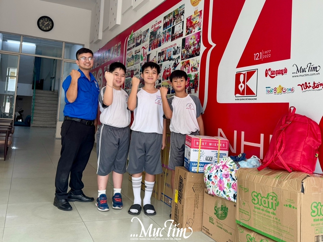 Hơn 1,6 tỉ đồng được đóng góp cho “Nụ cười hồng – Cùng bạn đến trường” - Ảnh 2.