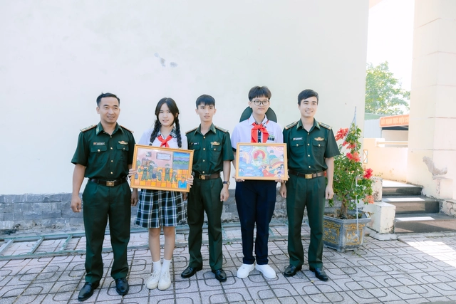 Khai mạc hành trình Măng non sẵn sàng vì biên giới, biển đảo - Ảnh 2. Khai mạc hành trình Măng non sẵn sàng vì biên giới, biển đảo - Ảnh 2.