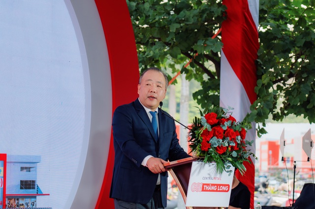 Vietnam plans to convert 7,000 traditional markets into modern retail outlets- Ảnh 1.