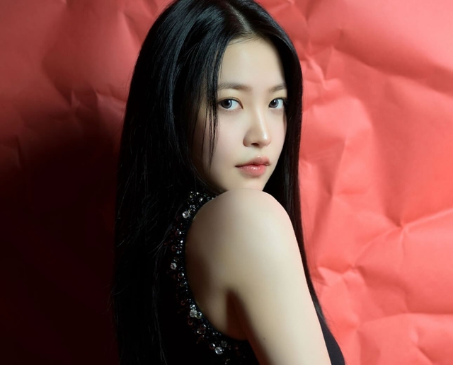 Yeri (Red Velvet) trở lại màn ảnh nhỏ; IVE khởi động world tour - Ảnh 1.