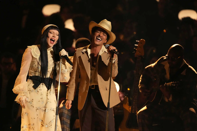 ROSÉ & Bruno Mars dẫn đầu Apple Music 2025 với APT., - Ảnh 3.