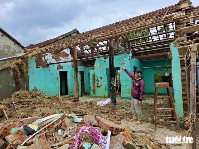 Police probe dam releases in Vietnam’s Dak Lak, where historic floods killed 113  - Ảnh 3.