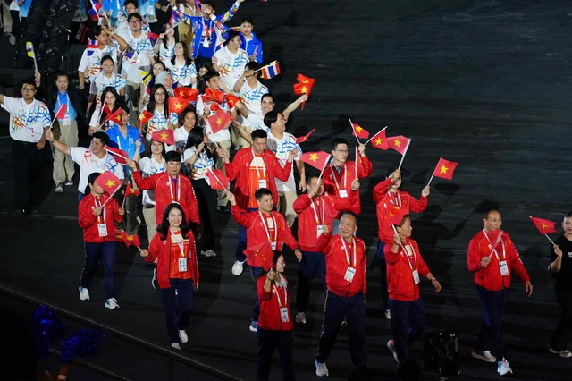 SEA Games close in Bangkok with Thailand 1st, Indonesia 2nd, Vietnam 3rd- Ảnh 3. SEA Games close in Bangkok with Thailand 1st, Indonesia 2nd, Vietnam 3rd- Ảnh 3.