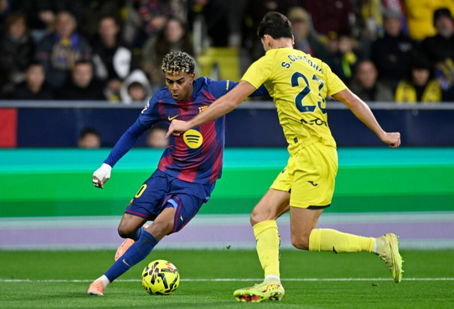 Yamal, Raphinha giúp Barcelona hạ gục Villarreal, vững ngôi đầu La Liga- Ảnh 1. Yamal, Raphinha giúp Barcelona hạ gục Villarreal, vững ngôi đầu La Liga- Ảnh 1.