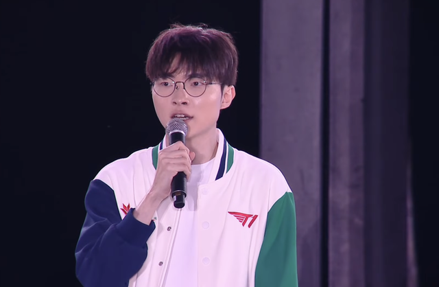 Global League of Legends icon Faker, other T1 members love Vietnamese ‘pho’
- Ảnh 1.