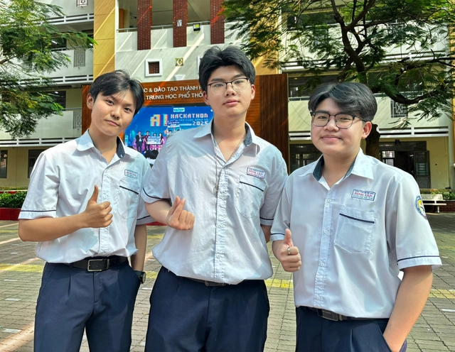 Thiết bị cảnh báo lũ và sạt lở 'made by teen' - Ảnh 2.