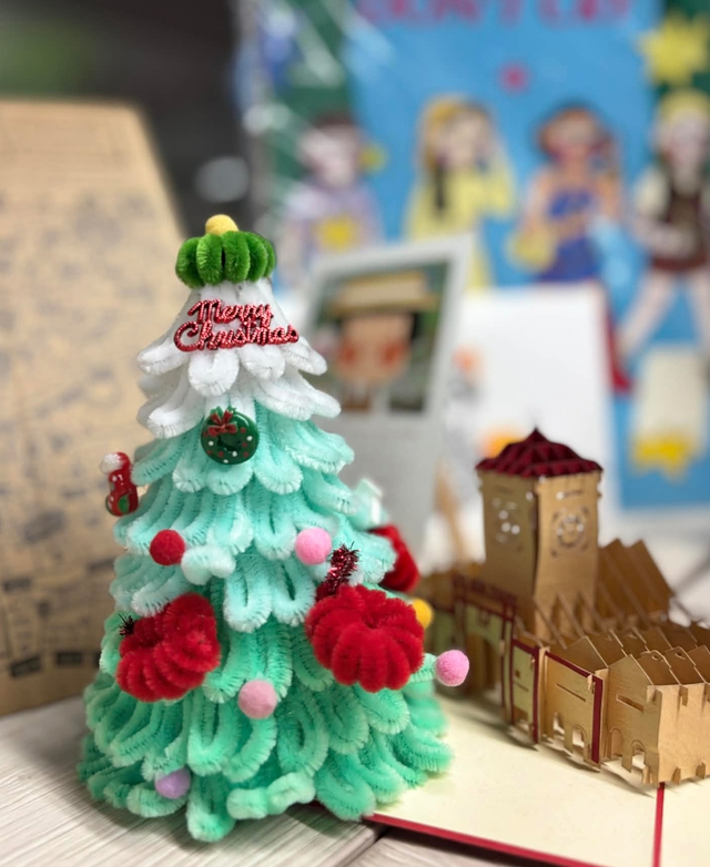 Tổng hợp trend cây thông Giáng sinh độc lạ gây sốt năm 2025 - Ảnh 9.