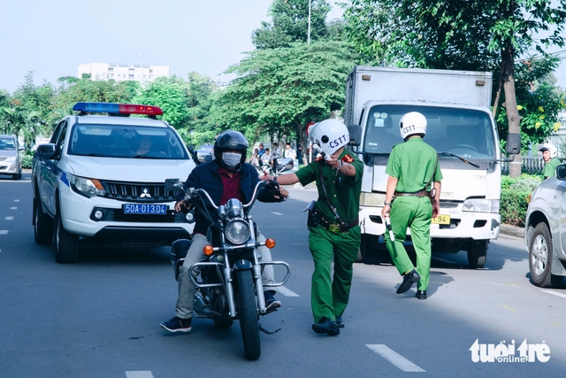 Ho Chi Minh City holds drill simulating radiation incident after traffic accident - Ảnh 3.