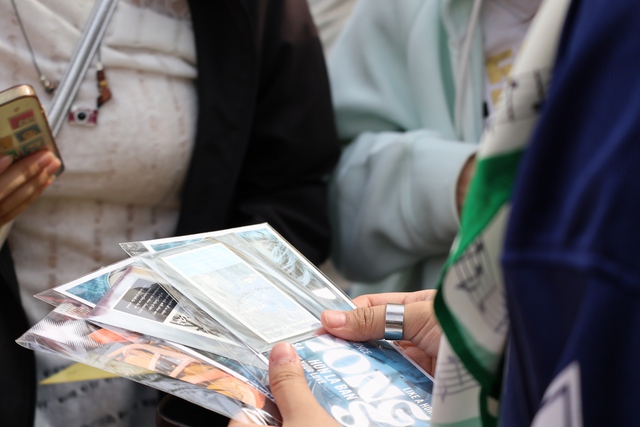 Người hâm mộ háo hức chờ đợi concert Anh trai say hi- Ảnh 4.