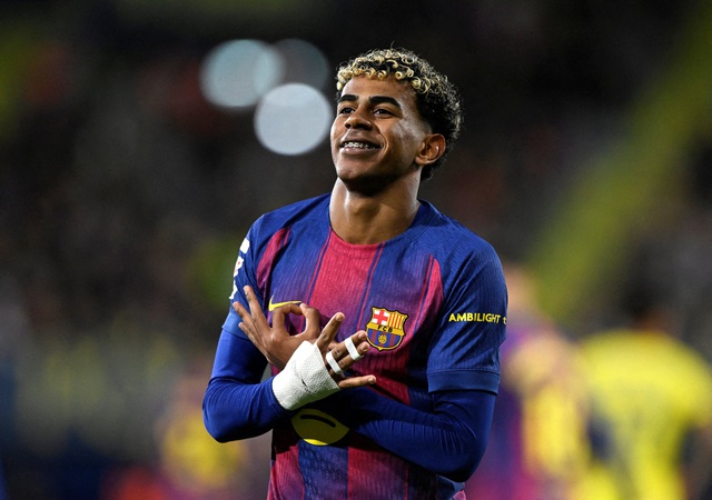 Yamal nhận nút vàng YouTube chỉ sau 5 ngày lập kênh- Ảnh 1. Yamal nhận nút vàng YouTube chỉ sau 5 ngày lập kênh- Ảnh 1.