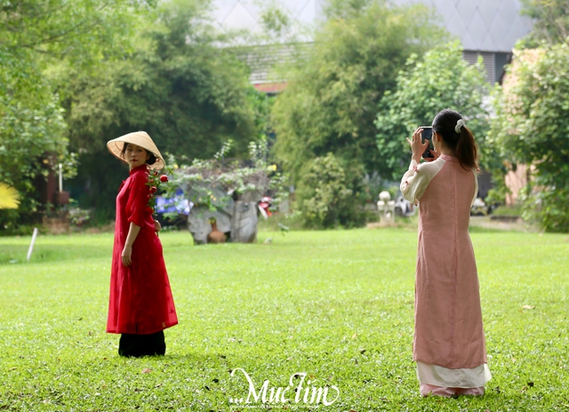 Gợi ý 5 tọa độ chụp ảnh Tết ở TP.HCM để bạn có bộ hình rực rỡ - Ảnh 2.