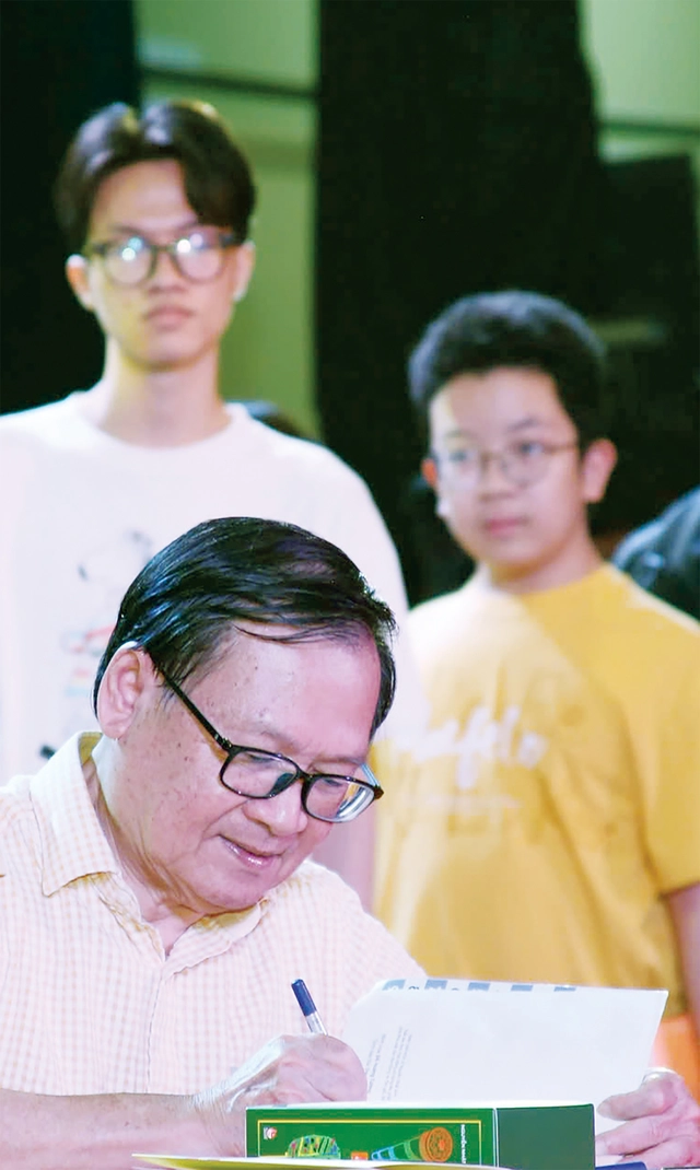 Đọc truyện Kính vạn hoa qua những con số thú vị! - Ảnh 2.