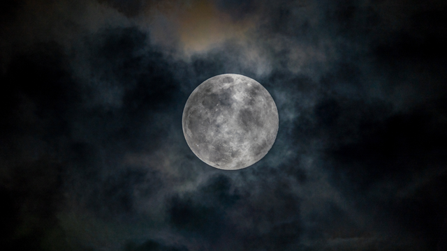 Việt Nam có ngắm được siêu trăng cuối cùng của 2025 không?- Ảnh 1.