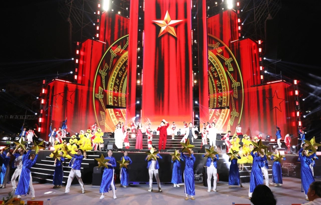 Địa điểm countdown và các hoạt động chào năm mới 2026 ở Hà Nội- Ảnh 2.