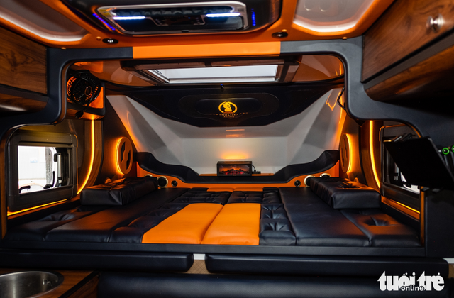 Truck campers in vogue in Vietnam
- Ảnh 5.