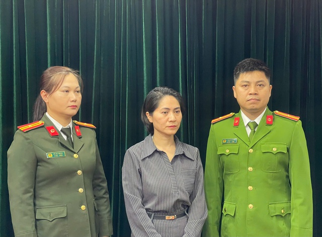 Police arrest company director after abrupt cancelation of major music show in Hanoi- Ảnh 1. Police arrest company director after abrupt cancelation of major music show in Hanoi- Ảnh 1.